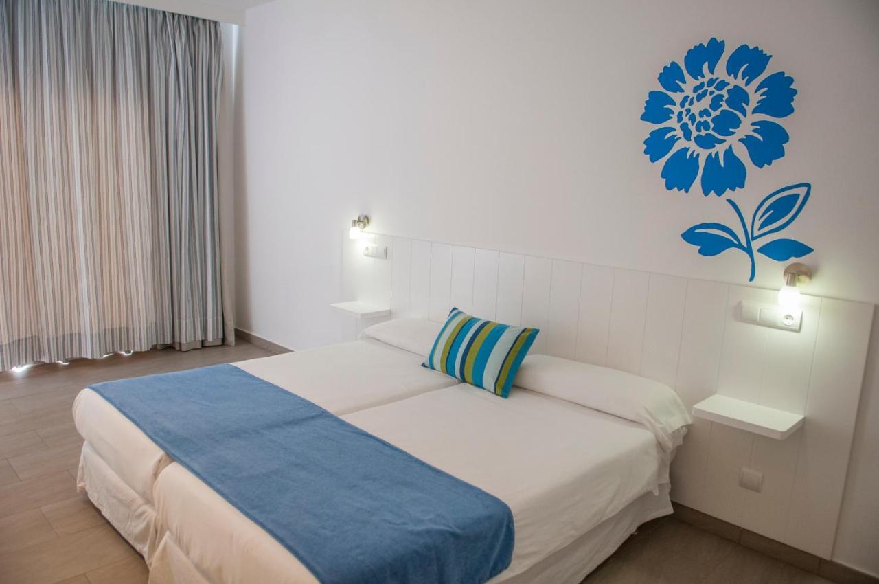 Hostal Xuroy Cala Alcaufar Dış mekan fotoğraf
