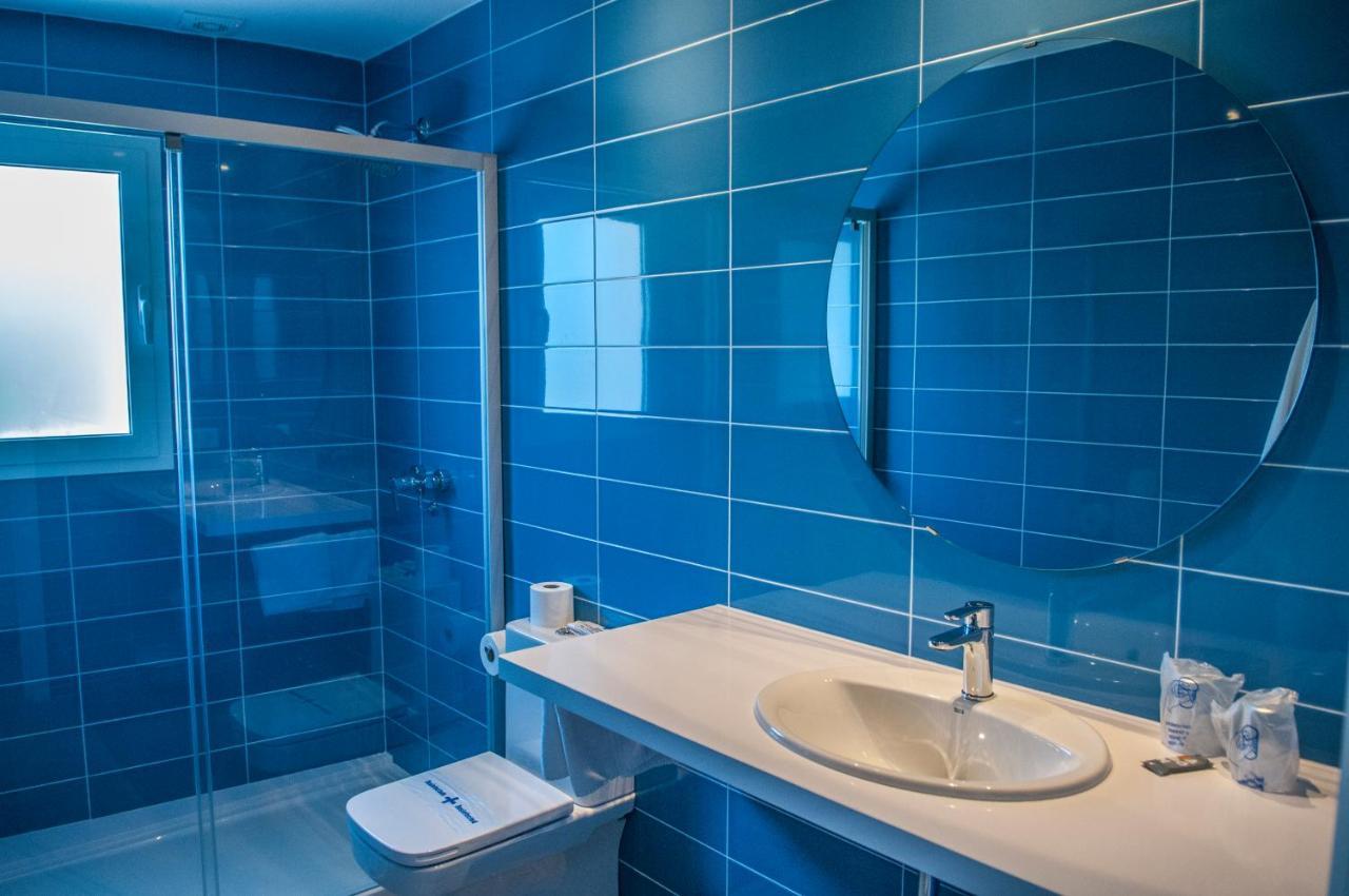 Hostal Xuroy Cala Alcaufar Dış mekan fotoğraf