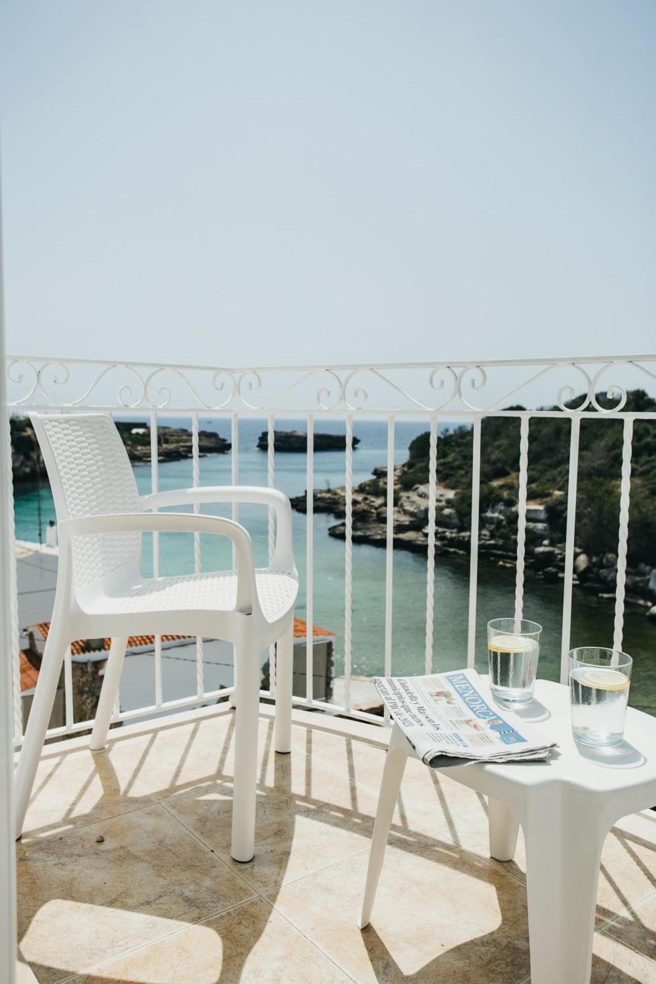 Hostal Xuroy Cala Alcaufar Dış mekan fotoğraf